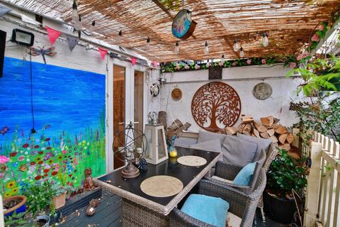 3 bedroom terraced house for sale - South Street, Lydd, Kent