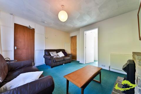 4 bedroom terraced house to rent, Thompson Road, Brighton