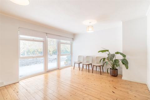2 bedroom apartment to rent, Bishops Court, Trumpington, Cambridge, Cambridgeshire