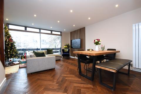 3 bedroom terraced house to rent, Highland Road Shortlands BR2