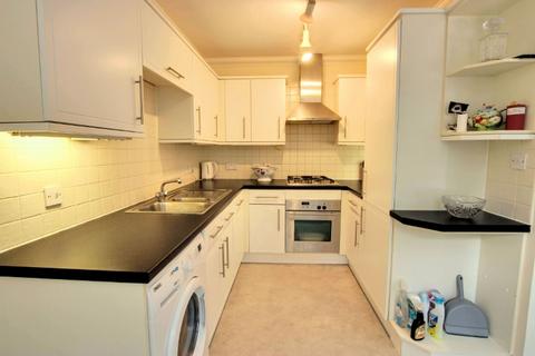 2 bedroom flat for sale - Southdowns Park, Haywards Heath, RH16