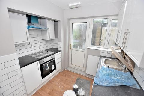 3 bedroom terraced house for sale, Gilbert Avenue, Oldbury