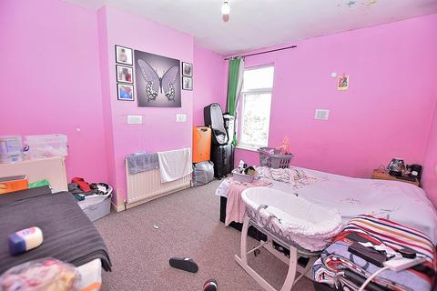 69 Carter Road, Wolverhampton, WV6 0PF