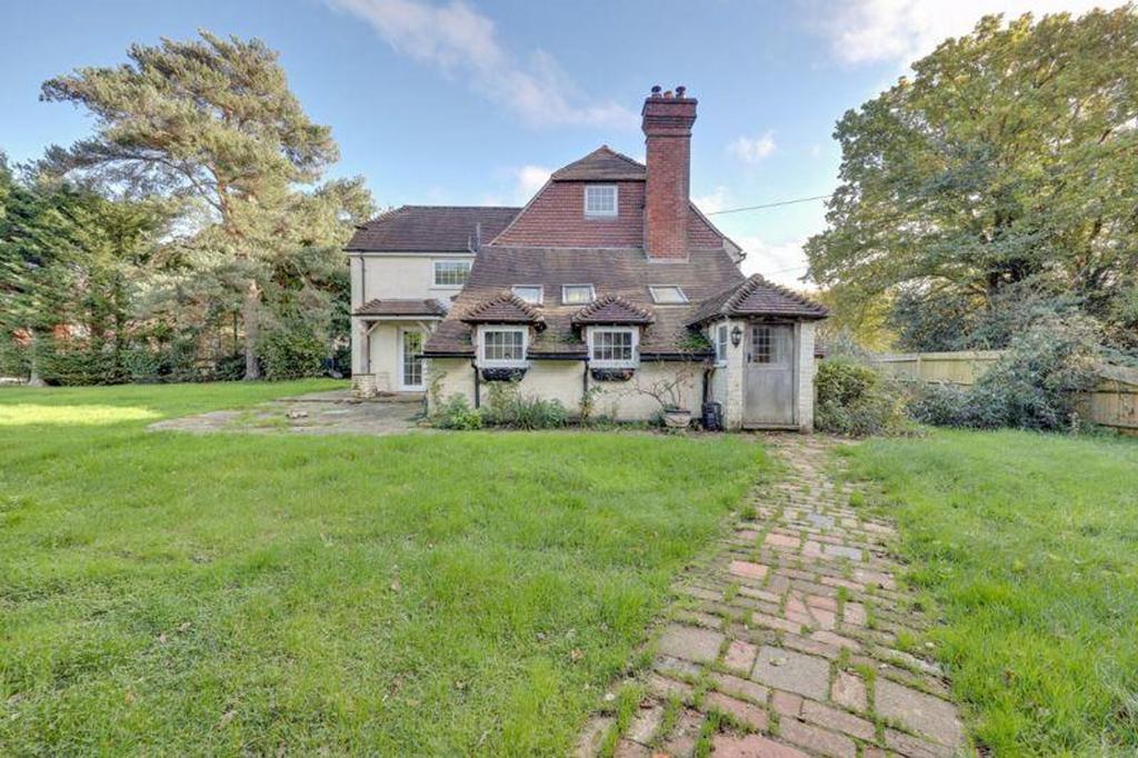 Ditchling Common, Ditching, BN6 4 bed detached house for sale £735,000