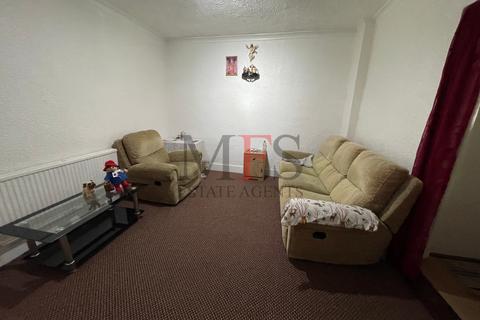 3 bedroom terraced house for sale, Dudley Road, Southall, UB2