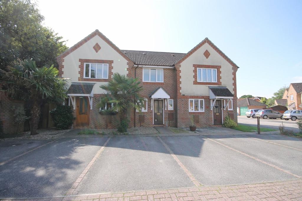 Wheatsheaf Close, Burgess Hill, RH15 2 bed terraced house for sale £