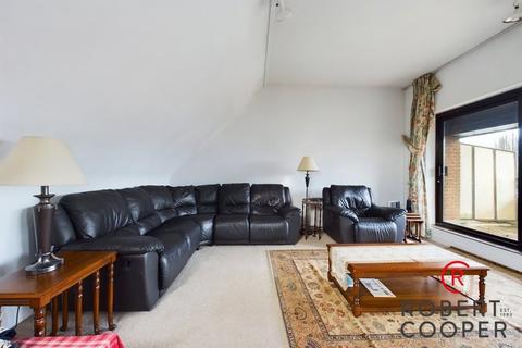 3 bedroom penthouse to rent, The Forresters, Eastcote, HA5