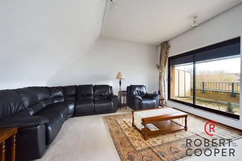 3 bedroom penthouse to rent, The Forresters, Eastcote, HA5