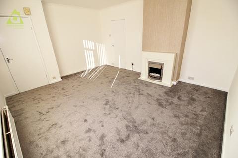 3 bedroom semi-detached house to rent, Clough Avenue, Westhoughton, BL5 2LG