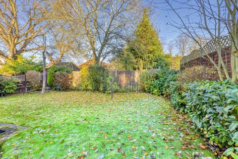 Willowdale Beech Hill Road, Ascot, SL5 0BN