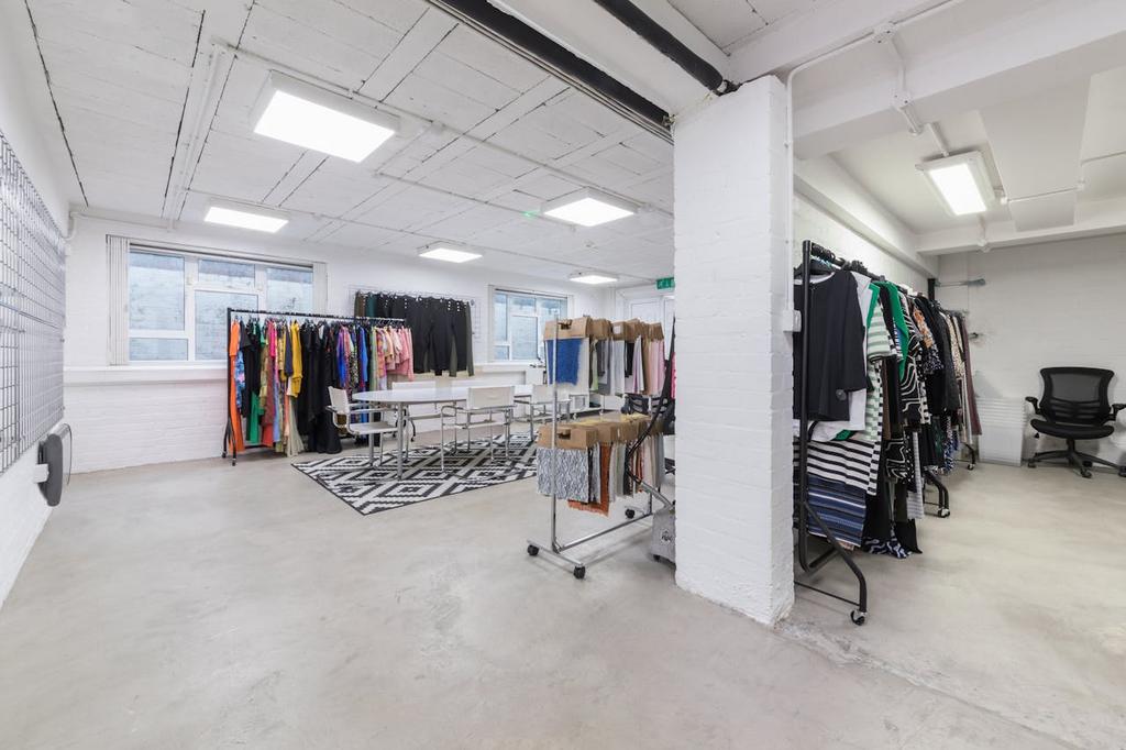 OFFICE 5.jpg