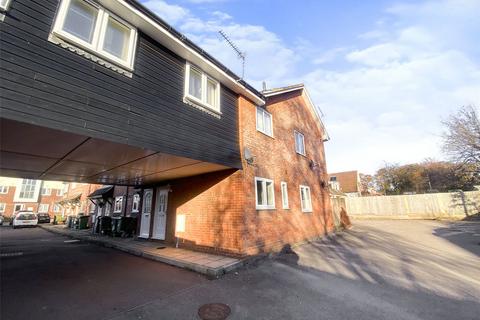 1 bedroom maisonette to rent, Odette Gardens, Tadley, Hampshire, RG26