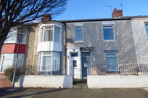 2 bedroom flat to rent, Spohr Terrace, South Shields