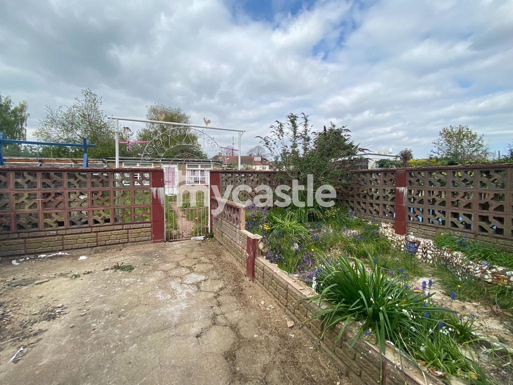 Vernon Road, Feltham TW13 1 bed in a house share £750 pcm (£173 pw)