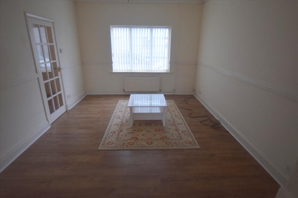 HIGH STREET NORTH, LANGLEY MOOR 3 bed terraced house £95,000