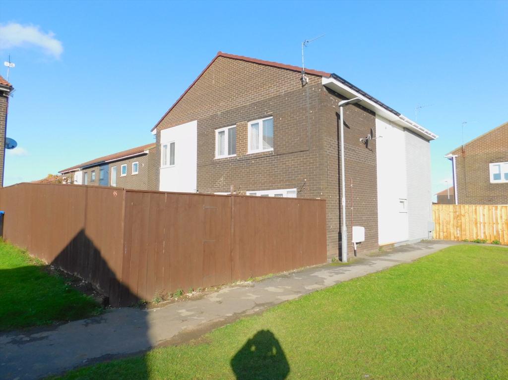 CHRISTCHURCH PLACE, PETERLEE 3 bed semidetached house £90,000