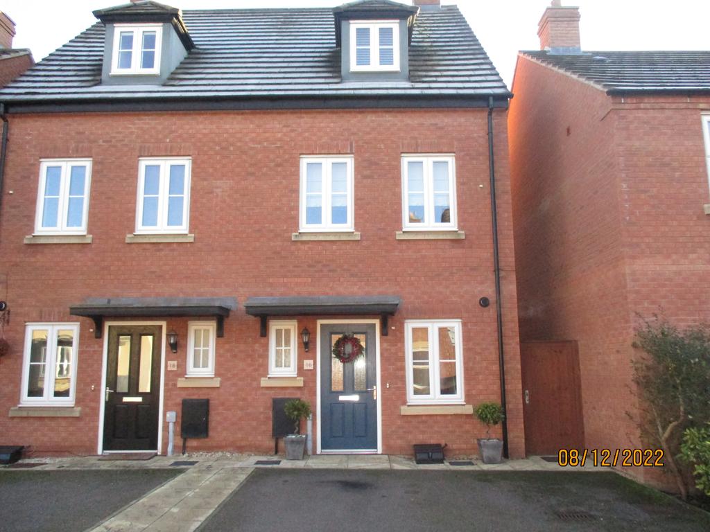John Clare Close, Oakham LE15 3 bed semidetached house £1,300 pcm (£