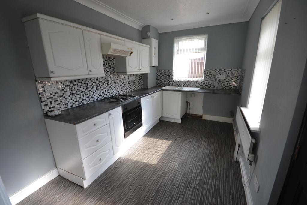 Princess Road, AshtoninMakerfield, WN4 3 bed terraced house £575