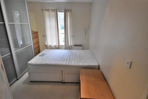 2 bedroom flat to rent, Pennant Court, Wolverhampton