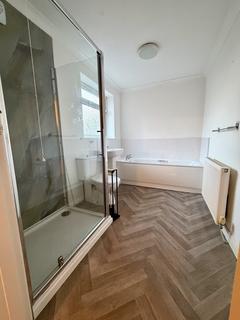 3 bedroom terraced house to rent, Surtees Street, Bishop Auckland