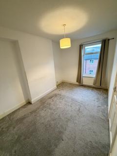 3 bedroom terraced house to rent, Surtees Street, Bishop Auckland