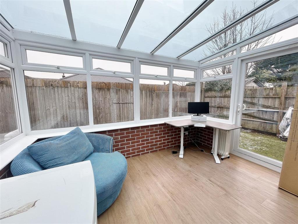 Hazelwood Close, Winton, Bournemouth 2 bed bungalow £299,950