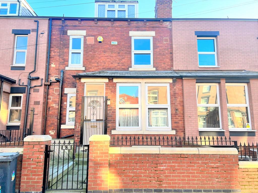 Copperfield Grove, Leeds, West Yorkshire, LS9 2 bed terraced house £