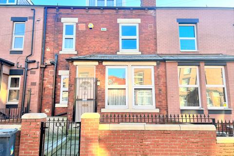 2 bedroom terraced house to rent, Copperfield Grove, Leeds,, West Yorkshire, LS9