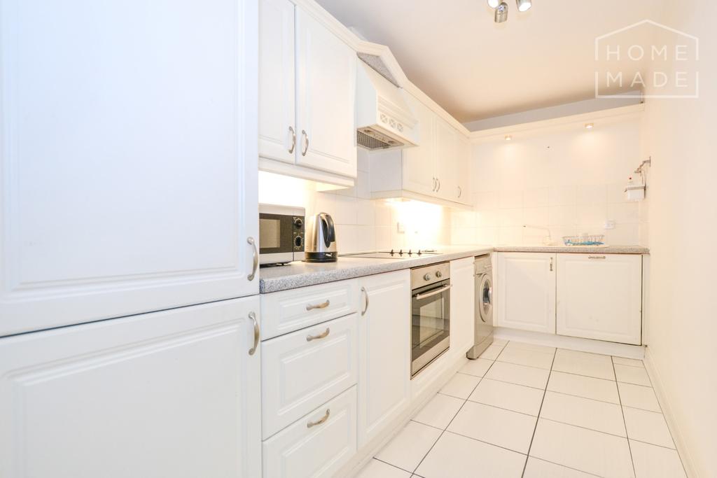 Rainbow Quay, Surrey Quays, SE16 2 bed flat £2,100 pcm (£485 pw)