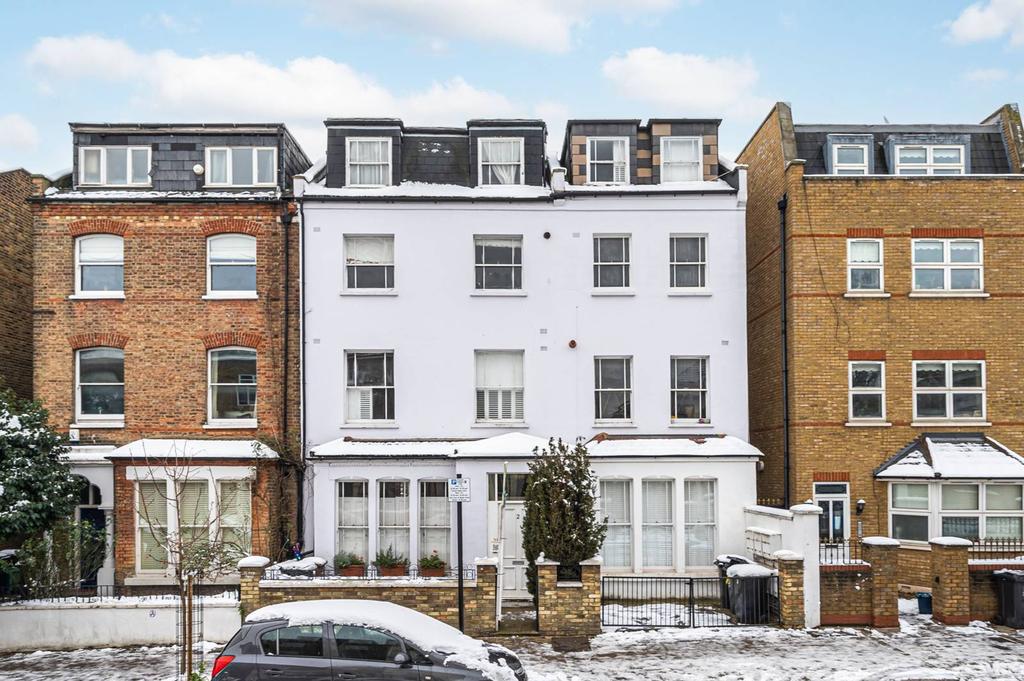 Alexander Grove, Finsbury Park, London, N4 2 bed flat for sale £575,000