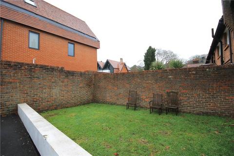 undefined, Portsmouth Road, Guildford, Surrey, GU2