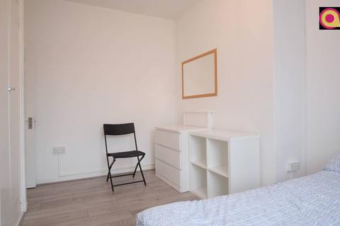 undefined, Quaker Street, London E1