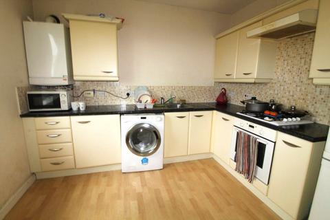 2 bedroom flat for sale, Firmin Close, Ipswich, IP1