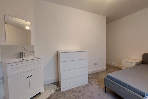 1 bedroom in a house share to rent, Hythe Road, Ashford, Kent, TN24