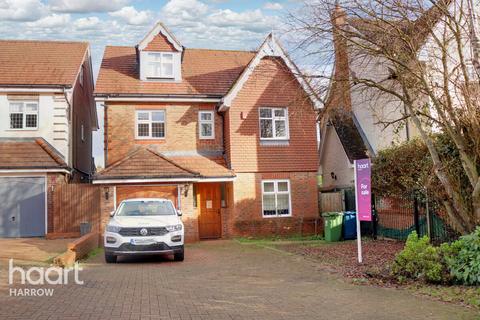 21 Fauna Close, Stanmore, HA7 4PX