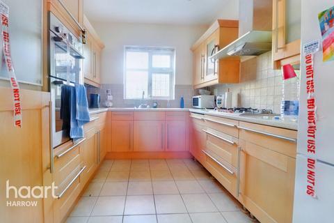 21 Fauna Close, Stanmore, HA7 4PX