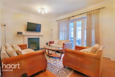 21 Fauna Close, Stanmore, HA7 4PX
