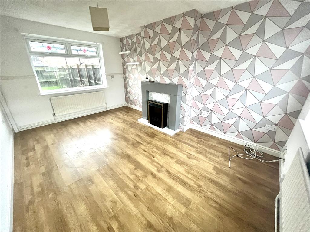 FORDYCE ROAD, OWTON MANOR 2 bed terraced house £75,000