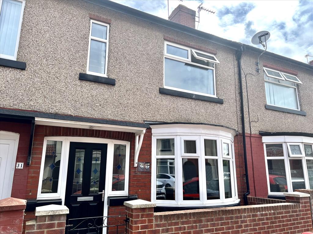SPRING GARDEN ROAD, HARTLEPOOL 2 bed terraced house £80,000