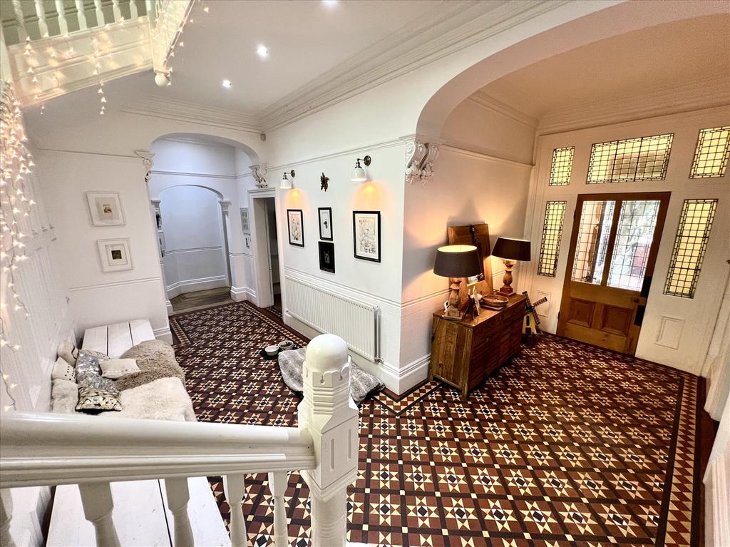 HENRY SMITHS TERRACE, HEADLAND 5 bed semidetached house £410,000