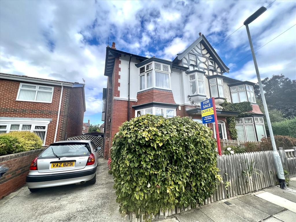 WILTON AVENUE, HARTLEPOOL 5 bed semidetached house £300,000