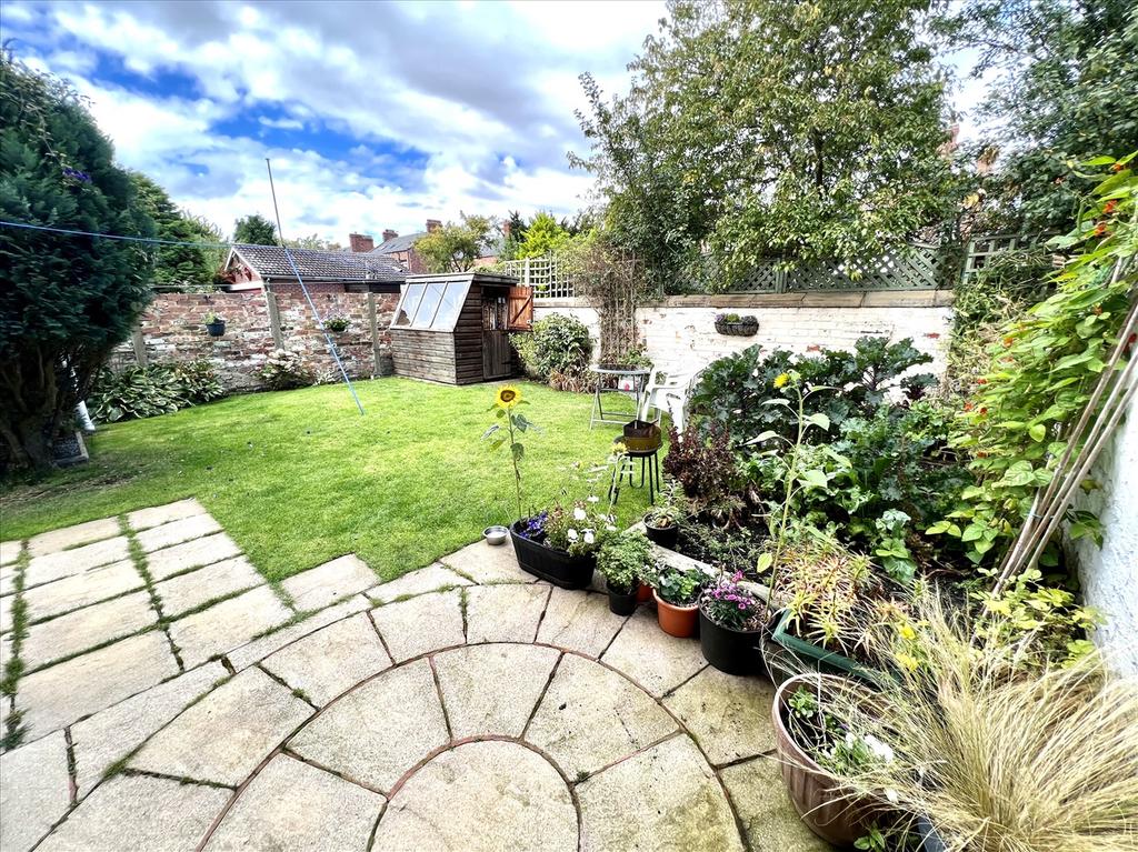 WILTON AVENUE, HARTLEPOOL 5 bed semidetached house £300,000