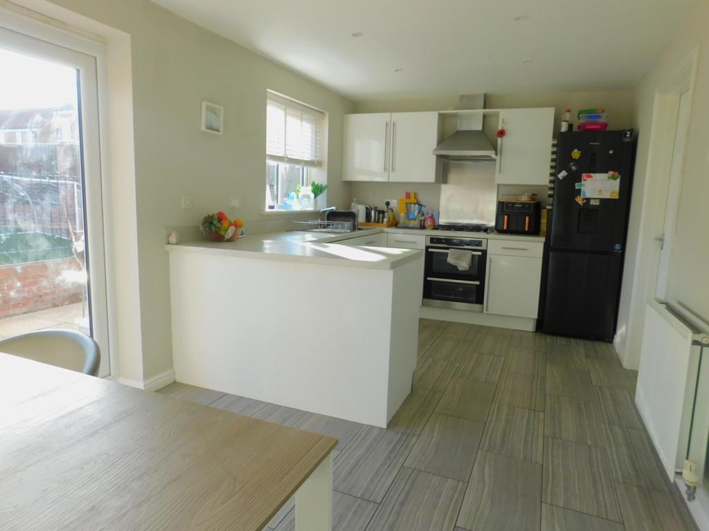 6 seaton close (5)