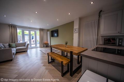 71 Douglas Way, Murton, Seaham, SR7 9HX