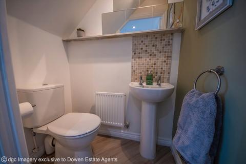 71 Douglas Way, Murton, Seaham, SR7 9HX