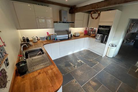 4 bedroom house to rent, The Byre