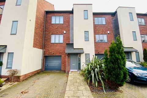 4 bedroom terraced house for sale - BROOKFIELD GARDENS, ASHBROOKE