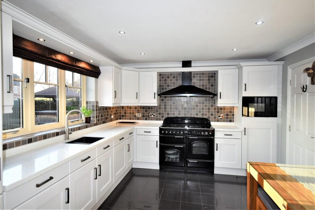 Bridge Farm, Pollington 4 bed detached house for sale £430,000
