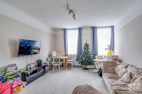 Flat 1, Forest House Catherine Road, Benfleet, SS7 1AR