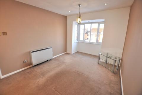 1 bedroom flat to rent, Westbury Close, Whyteleafe